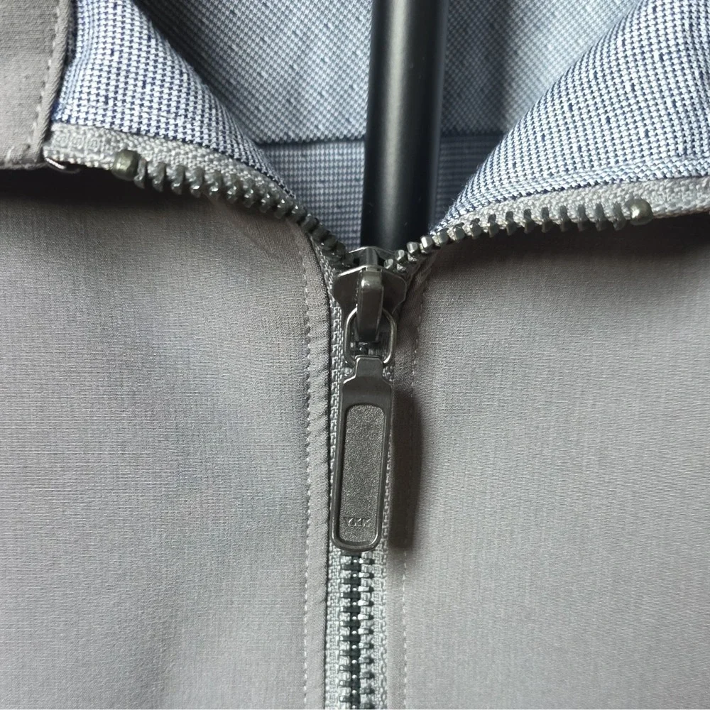 14th & Union Men's Gray Full-Zip Jacket XL. Lightweight casual tech shirt jacket